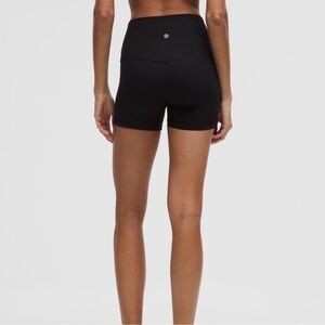 lululemon Align™ High-Rise Ribbed
Short 4"